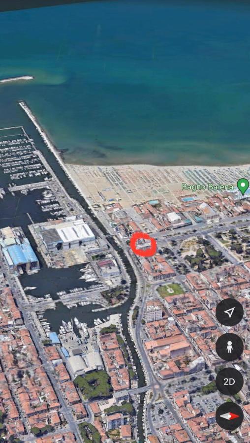 Appartamento Ad un passo dal molo con 2 biciclette incluse Viareggio Esterno foto